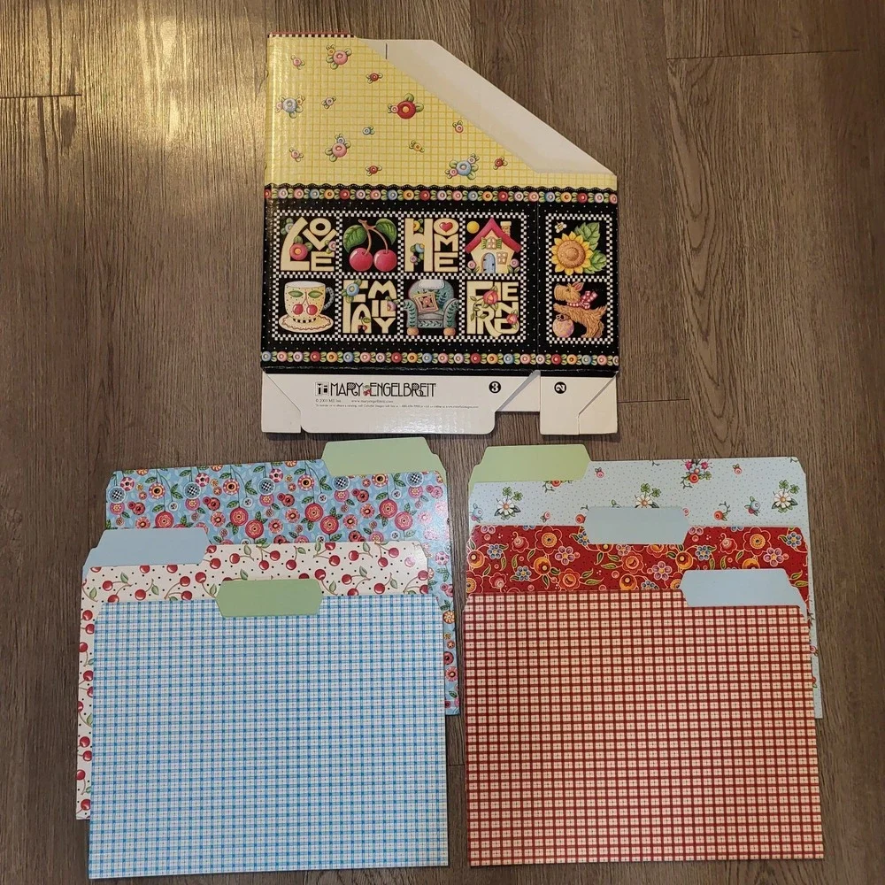 Mary Engelbreit 6 Decorative File Folders Mixed Styles & 1 Filing Cardboard Box